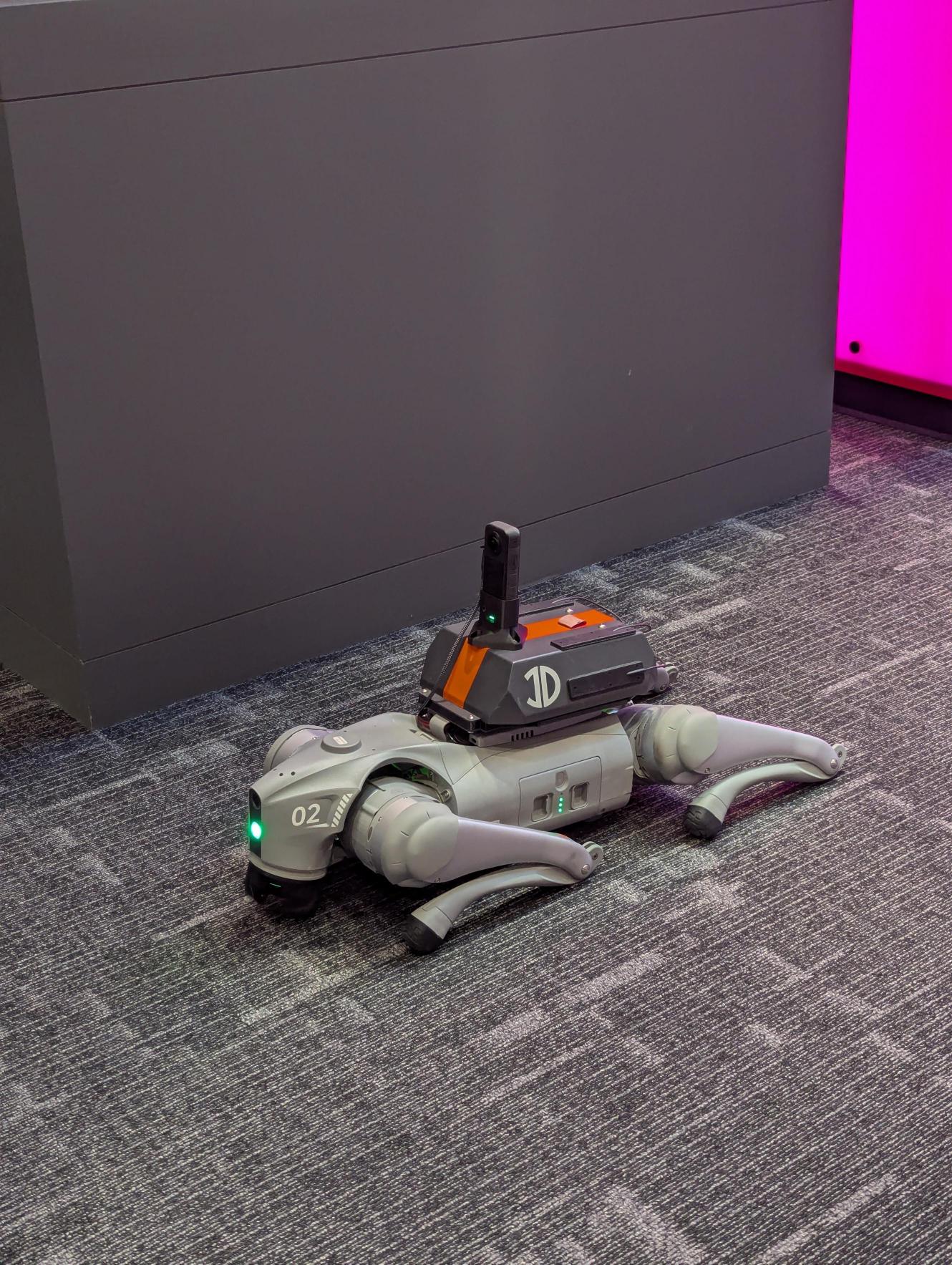 Unitree GO2 InDro Backpack T-Mobile